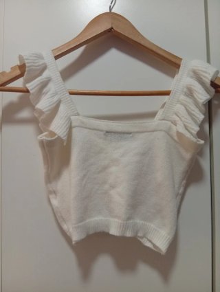 Top SHEIN blanco punto volantes