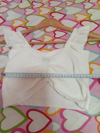 Top SHEIN blanco punto volantes