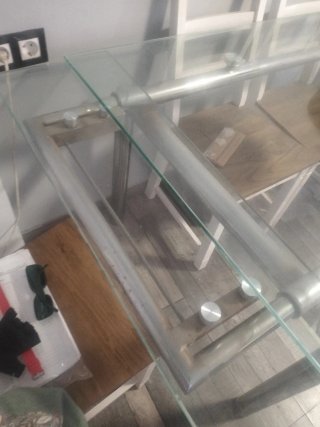 Mesa de comedor cristal y metal