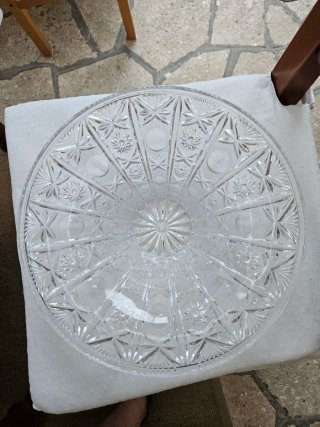 Centrotavola in cristallo decorato