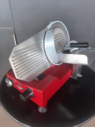 CORTA FIAMBRE 250F / NUEVA