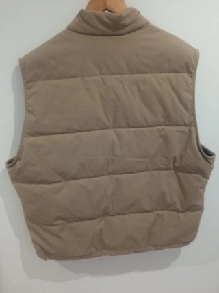 Chaleco acolchado Zara beige