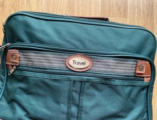Maletín/ bolsa de viaje Travel verde pino