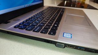 Ordenador Portátil Asus i7 7Gen. Win 11 + Office
