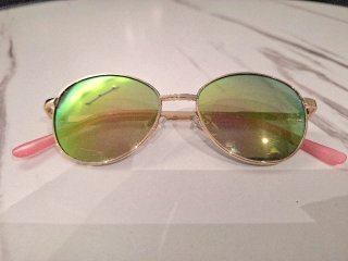 Gafas de sol Zara niña doradas y rosas