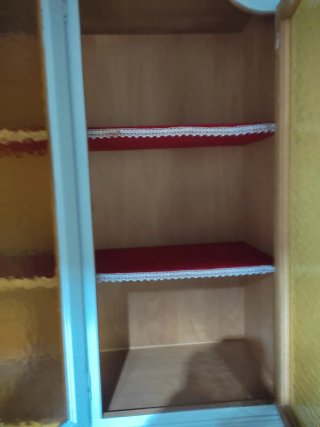 Credenza con ante e cassetti
