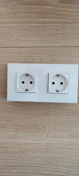 Interruptores y enchufes Niessen blanco