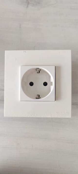 Interruptores y enchufes Niessen blanco