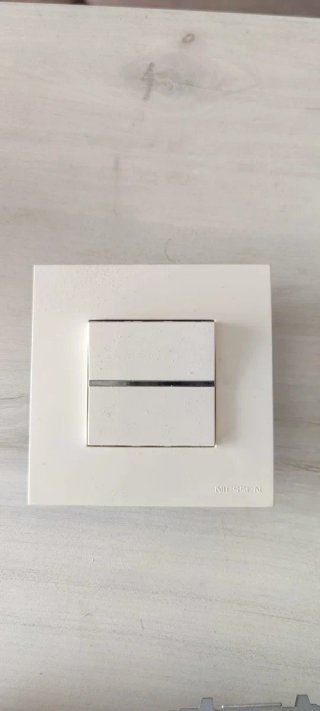 Interruptores y enchufes Niessen blanco