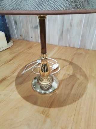 Lámpara de mesa vintage metal