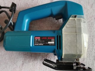 Sierra Caladora Ryobi JS-60 Orbital azul
