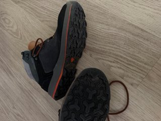 Botas de montaña Quechua impermeables muy cómodas