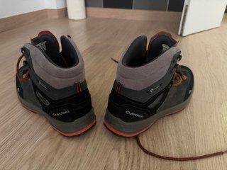 Botas de montaña Quechua impermeables muy cómodas