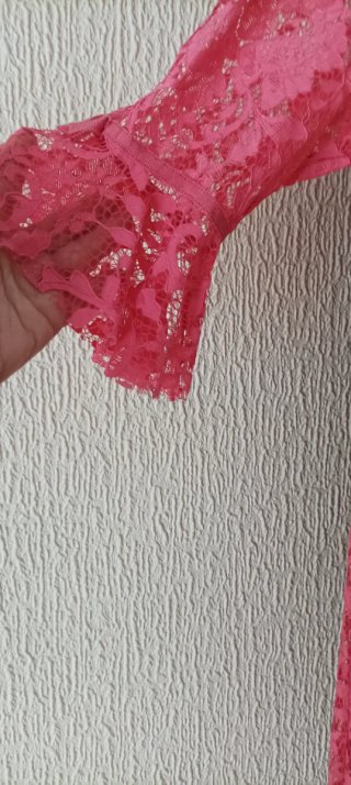 Vestido rosa encaje