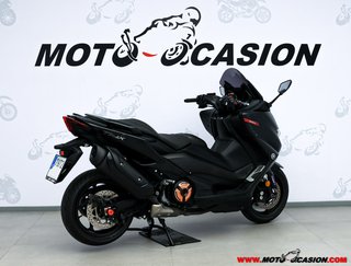 YAMAHA T-MAX 560 -APTA A2-