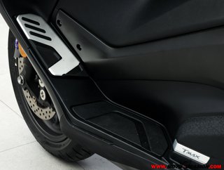 YAMAHA T-MAX 560 -APTA A2-
