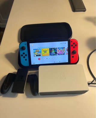 Nintendo Switch OLED Roja y Blanca