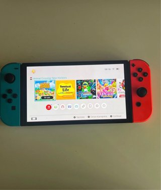 Nintendo Switch OLED Roja y Blanca