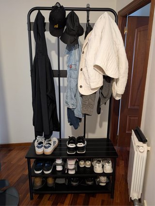 Perchero Ikea con banco y zapatero