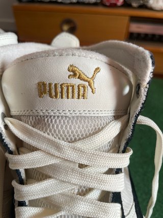 Stivali alti Puma bianchi e blu