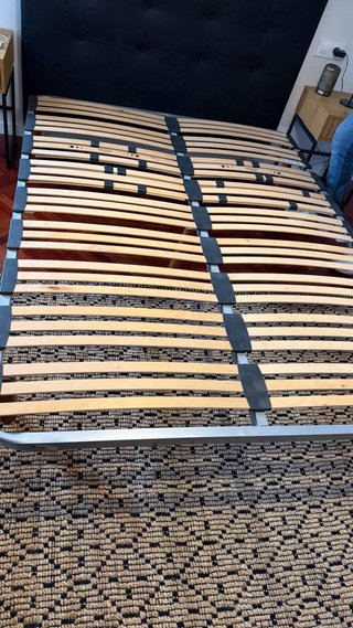 Base de cama 1.50x2m madera y metal