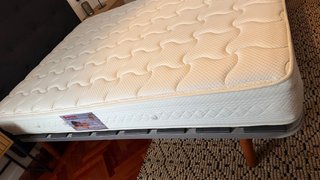 Base de cama 1.50x2m madera y metal