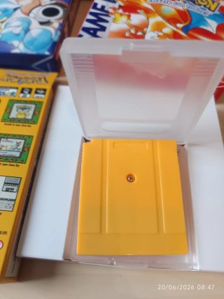 Cartucho Pokémon amarillo