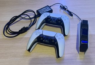 Pack 2 Mandos PS5 DualSense + Carga