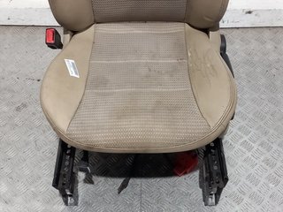 ASIENTO DELANTERO IZQUIERDO MERCEDES-BENZ CLASE B