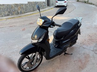 Peugeot Tweet 50cc Scooter