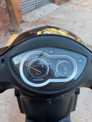 Peugeot Tweet 50cc Scooter