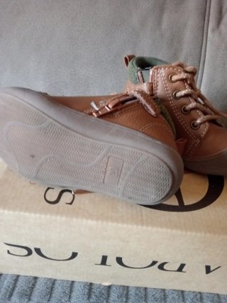 Botas bebé niño/niña Talla 20 casi nuevas
