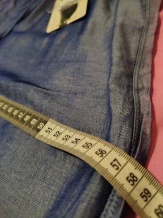 Pantalón tipo tejano con tejido muy fresco