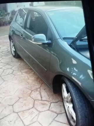 Volkswagen Golf 2004