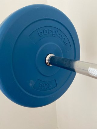 Press Banca + Barra + 30kg Pesas