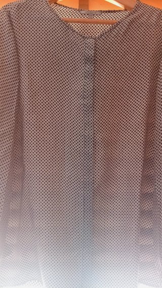 Blusón de seda Uterqüe gris y blanco