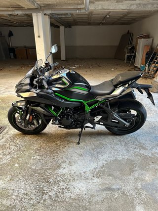 Kawasaki Z H2 super charged