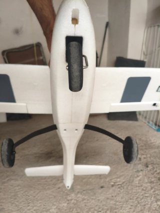 Avión RC RTR para principiantes