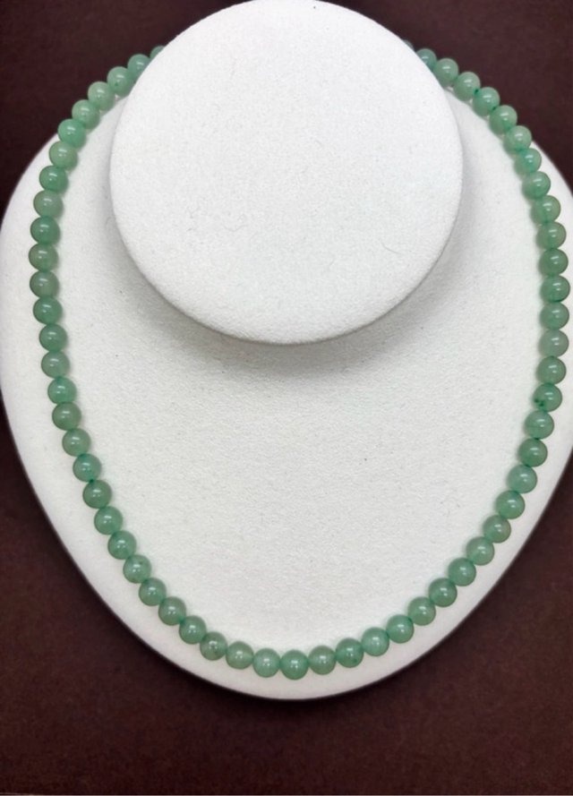 Collar de aventurina  42+5 cm con cierre de acero.