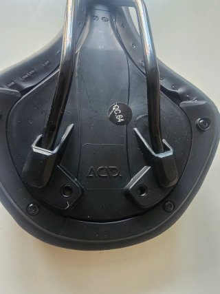 Sillín ACID Venec Lite NF ERGONOMIC