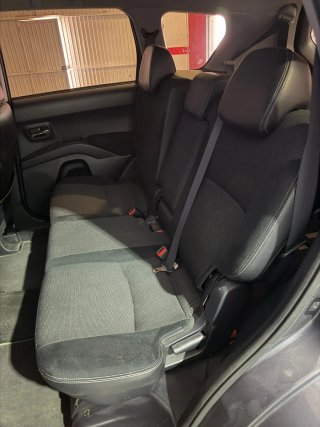Citroen C-Crosser 2009