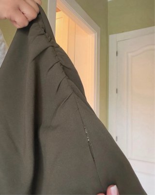 Falda Zara verde militar Talla S
