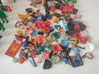 Grande lotto di vecchi Playmobil