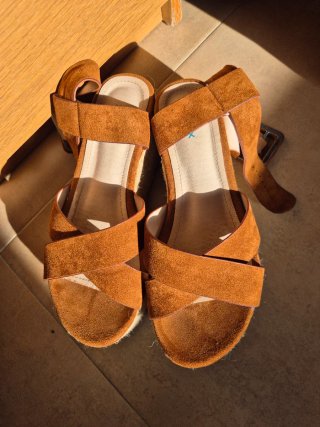 Sandalias esparto plataforma marrón