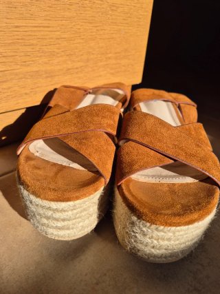 Sandalias esparto plataforma marrón