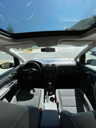 Volkswagen Touran 2011