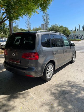 Volkswagen Touran 2011
