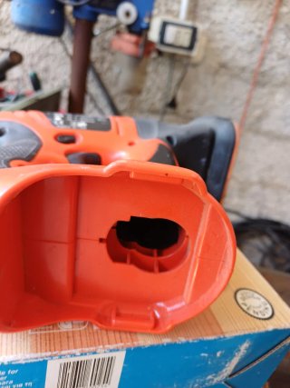 Black & Decker KC2000F 12V