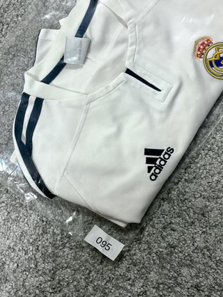 Camiseta Real Madrid 2004/05 vintage M