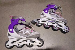 Patines línea Oxelo Morado/Gris. Regular hasta 37.